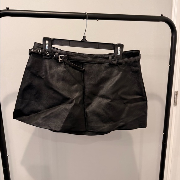 Garage Dresses & Skirts - Garage Black Faux Leather Skort